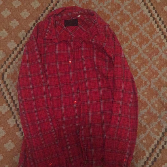 Guess LA Red Button-Down - Picture 1 of 3